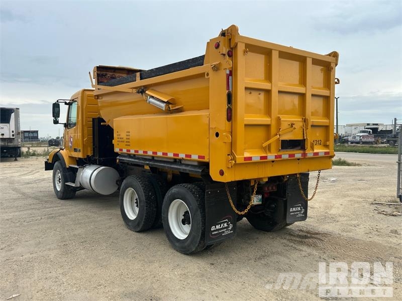Volvo 6x4 T/A Dump Truck Kiper tovornjaki