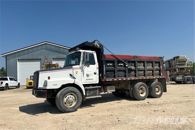 Volvo 6x4 T/A Dump Truck Caminhões basculantes
