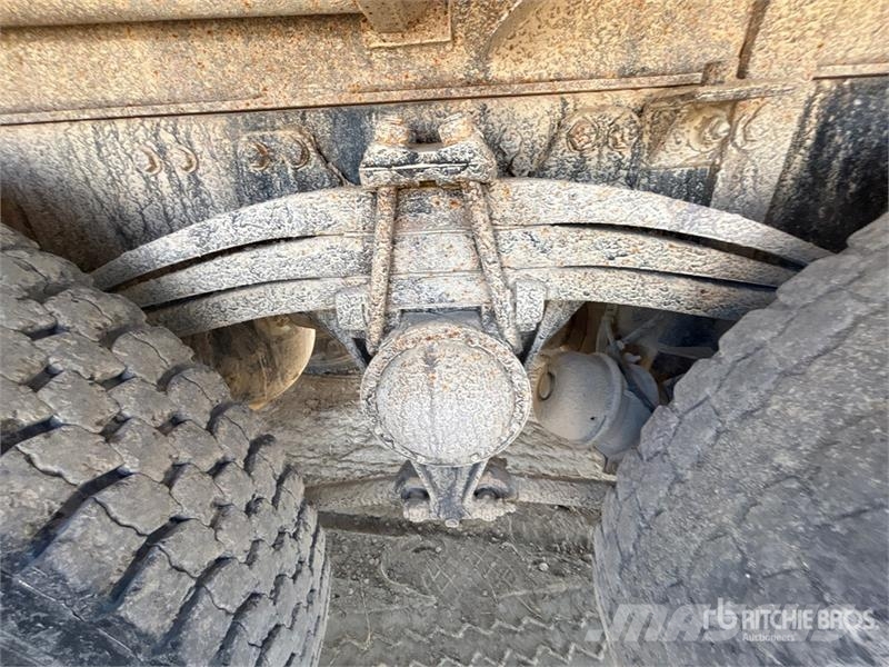 Volvo 6x4 T/A Dump Truck Caminhões basculantes