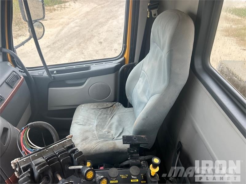 Volvo 6x4 T/A Dump Truck Kiper tovornjaki
