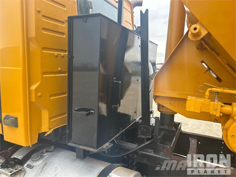 Volvo 6x4 T/A Dump Truck Kiper tovornjaki