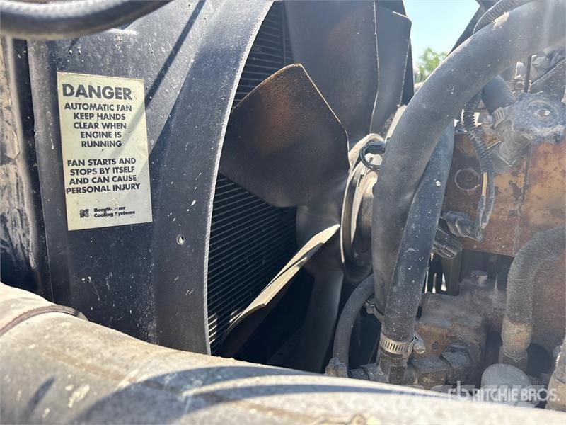 Volvo 6x4 T/A Dump Truck Caminhões basculantes