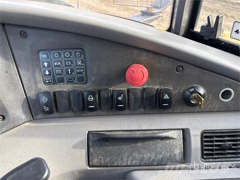 Volvo A30G Artikulētie pašizgāzēji