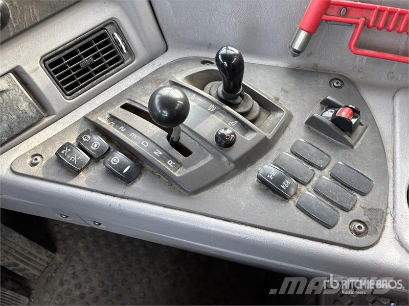 Volvo A30G Artikulētie pašizgāzēji