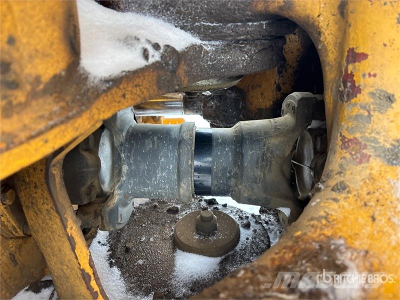 Volvo A40E Artikulētie pašizgāzēji