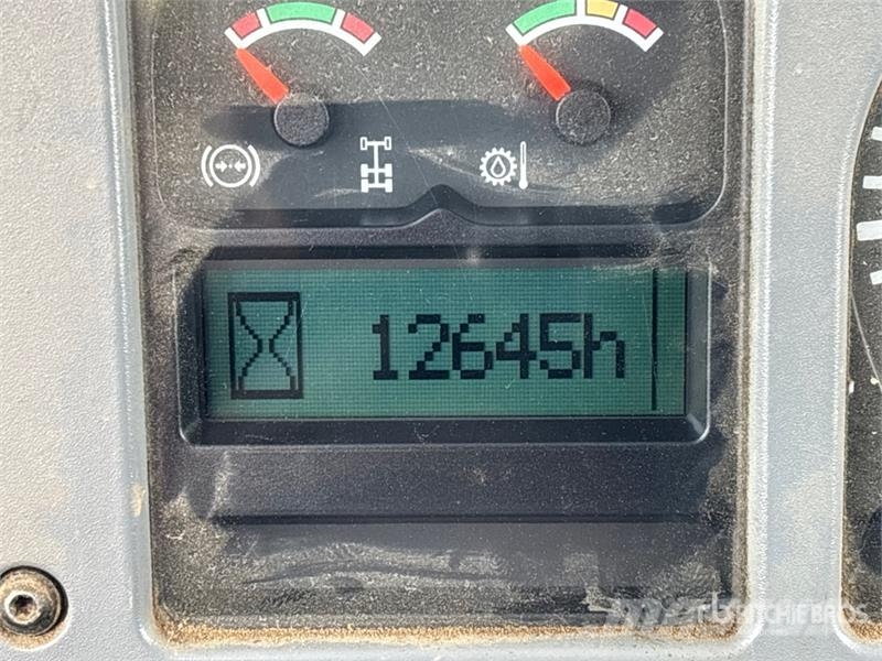 Volvo A40E Artikulētie pašizgāzēji