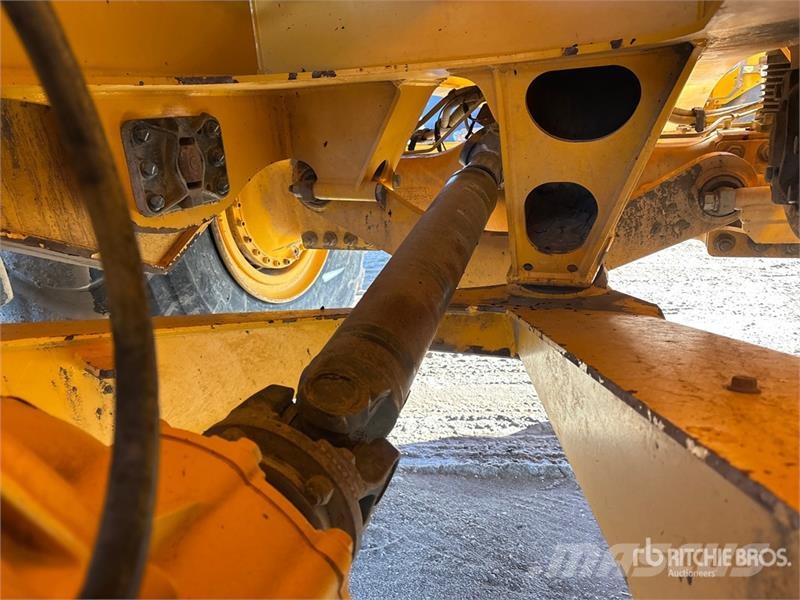 Volvo A40G Articulated Dump Truck Dumper - Knickgelenk