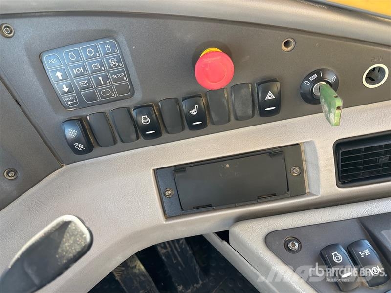 Volvo A40G Articulated Dump Truck Dumper - Knickgelenk