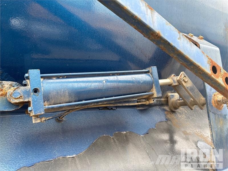 Volvo D13 Volvo Power 6x4 T/A Dump Truck (Inoperable) Camion ribaltabili