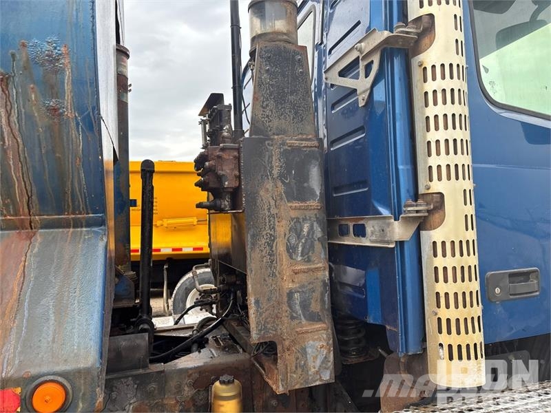 Volvo D13 Volvo Power 6x4 T/A Dump Truck (Inoperable) Camion ribaltabili
