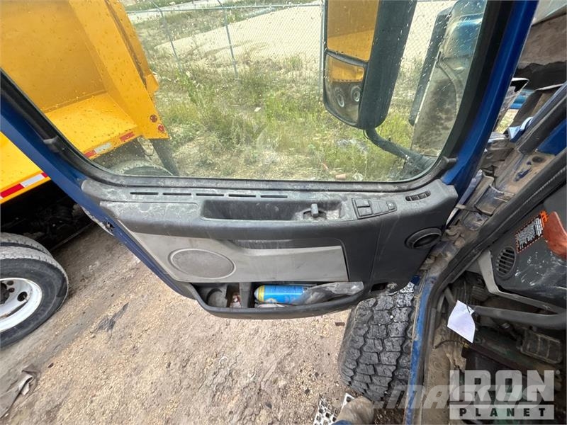 Volvo D13 Volvo Power 6x4 T/A Dump Truck (Inoperable) Camion ribaltabili