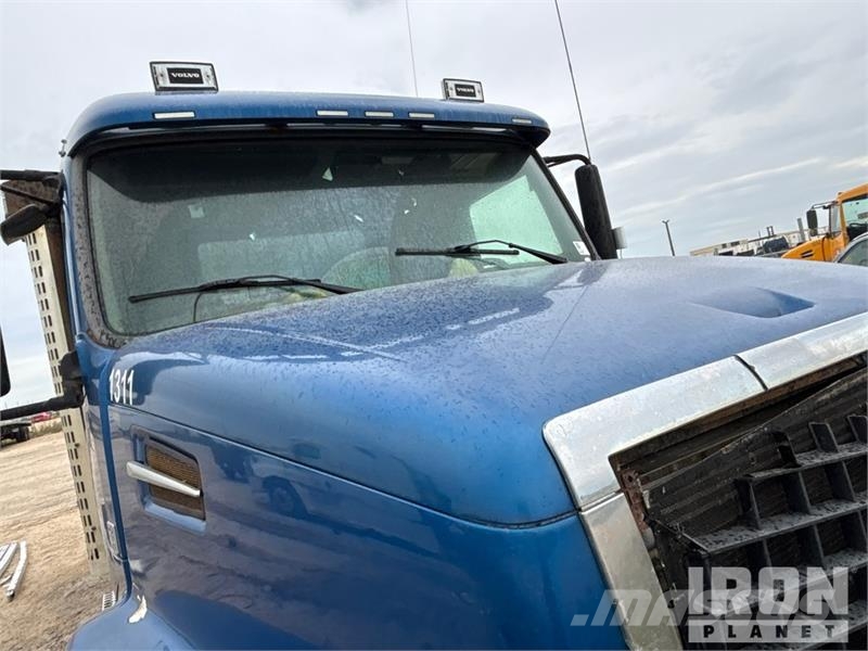 Volvo D13 Volvo Power 6x4 T/A Dump Truck (Inoperable) Camion ribaltabili