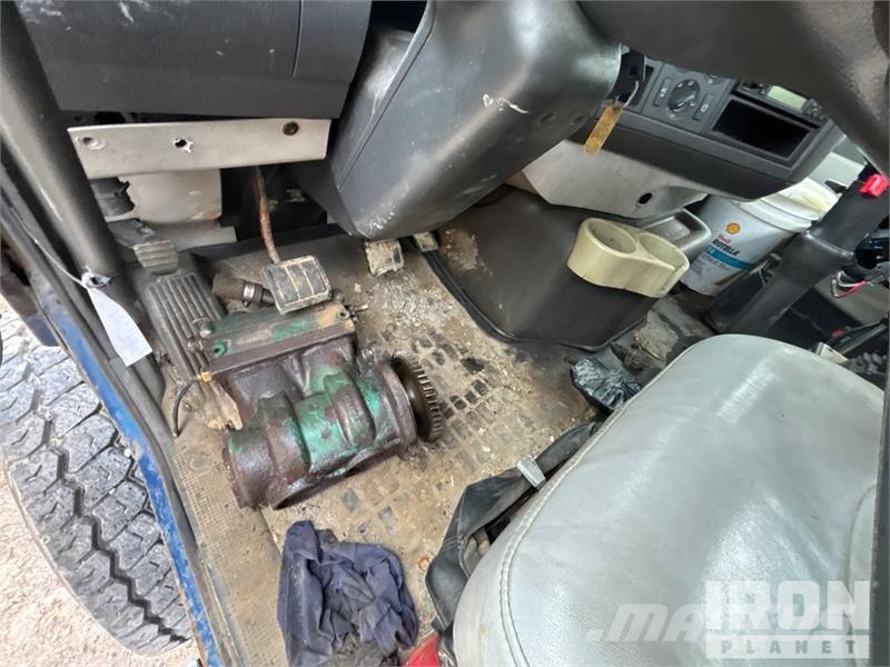 Volvo D13 Volvo Power 6x4 T/A Dump Truck (Inoperable) Camion ribaltabili