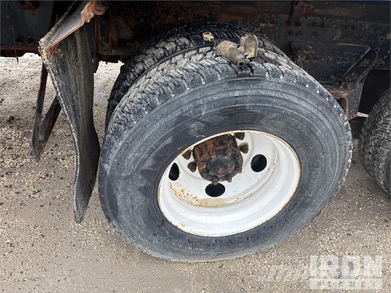 Volvo D13 Volvo Power 6x4 T/A Dump Truck (Inoperable) Camion ribaltabili