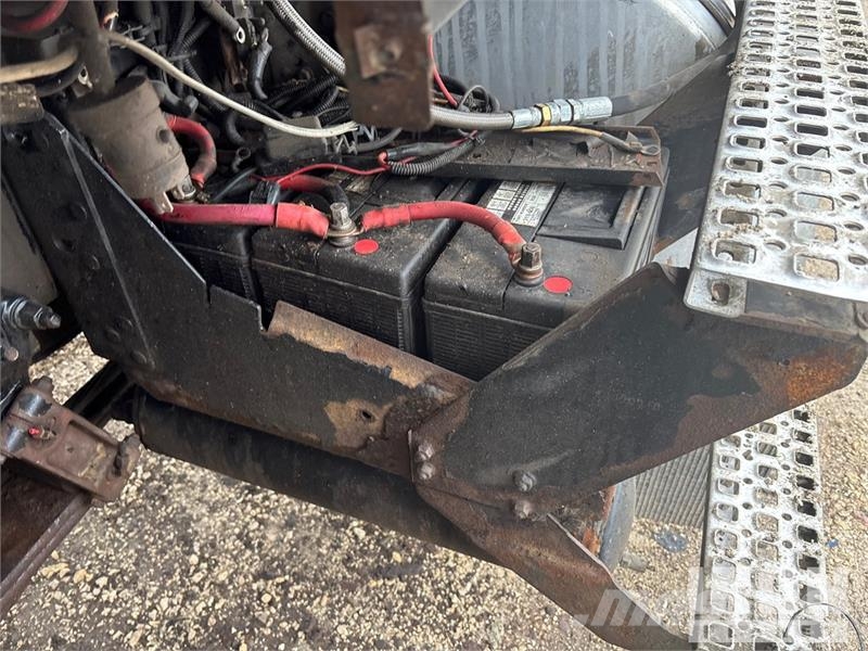 Volvo D13 Volvo Power 6x4 T/A Dump Truck (Inoperable) Camion ribaltabili