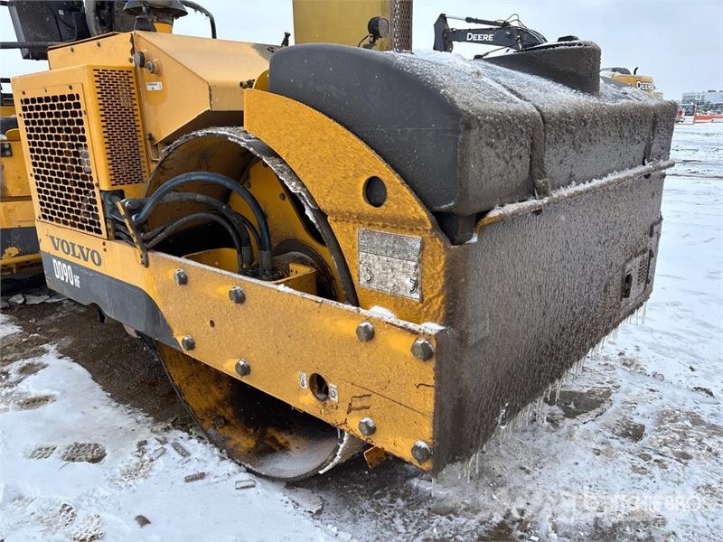 Volvo DD90HF Double Drum Roller Valjci sa dvojnim bubnjem