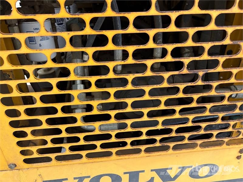 Volvo DD90HF Double Drum Roller Valjci sa dvojnim bubnjem