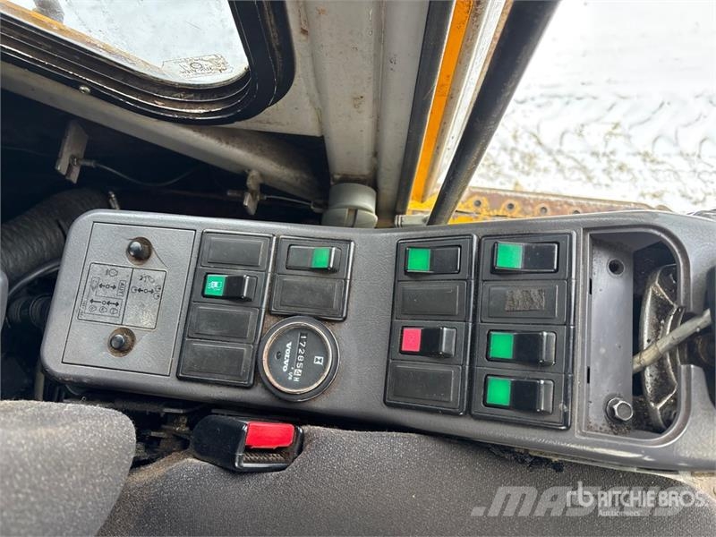 Volvo EC240BFX Processor Дровоколи, рубальні машини, дробарки