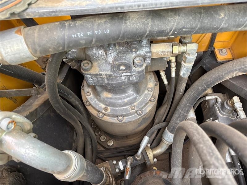 Volvo ECR235E Tracked Excavator Crawler excavators