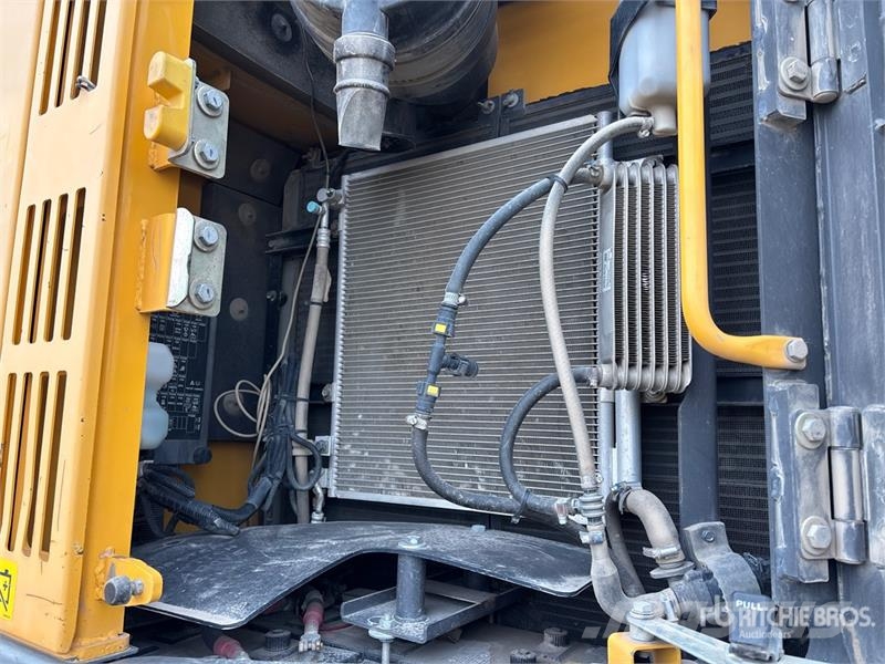Volvo ECR235E Tracked Excavator Crawler excavators