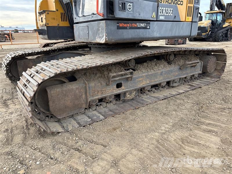 Volvo ECR235E Tracked Excavator Crawler excavators