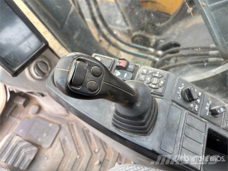 Volvo ECR235E Tracked Excavator Crawler excavators