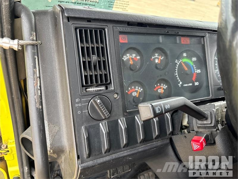 Volvo FL7 4x2 De-Icer Truck Other trucks