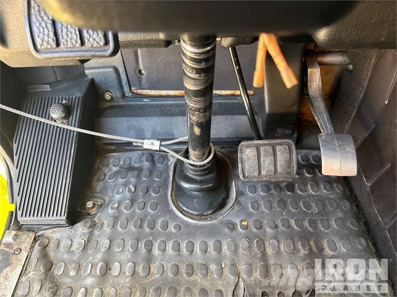 Volvo FL7 4x2 De-Icer Truck Other trucks