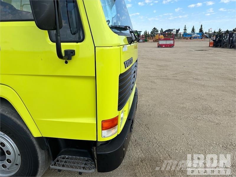 Volvo FL7 4x2 De-Icer Truck Other trucks