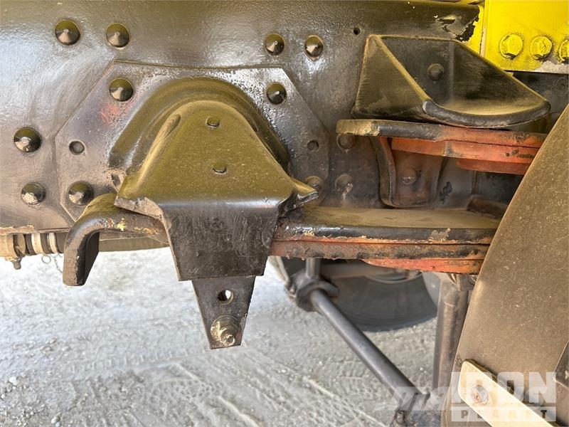 Volvo FL7 4x2 De-Icer Truck Other trucks