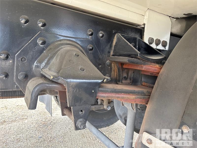 Volvo FL7 4x2 De-Icer Truck Other trucks