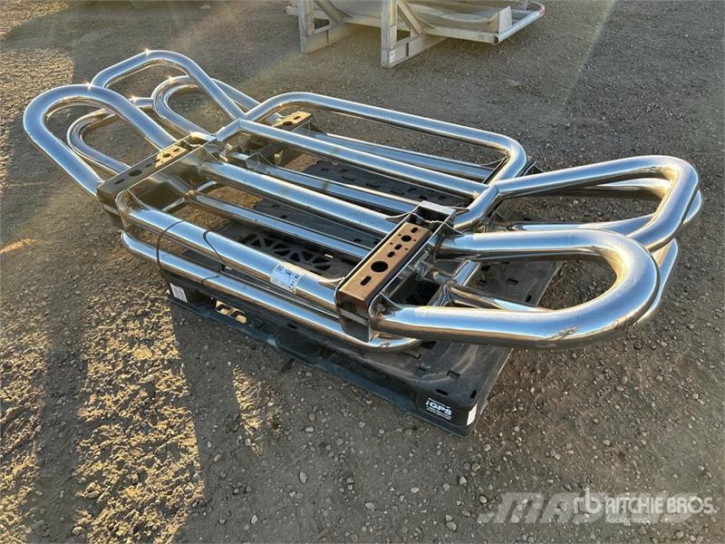 Volvo of (2) Volvo 95 in Wide Moose Bumper Transport – ostalo