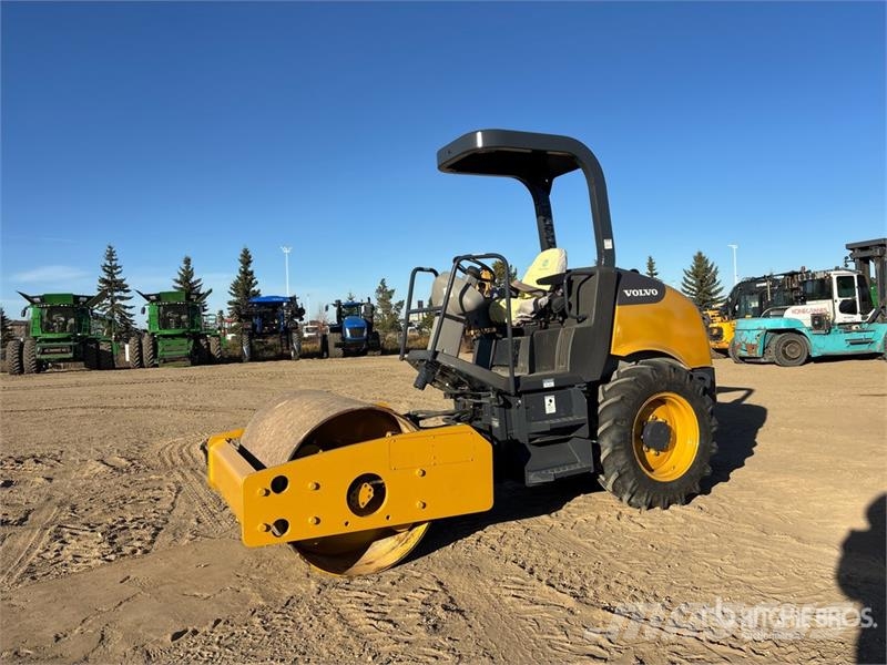 Volvo SD45D Smooth Drum Compactor Vienvalča grunts veltņi