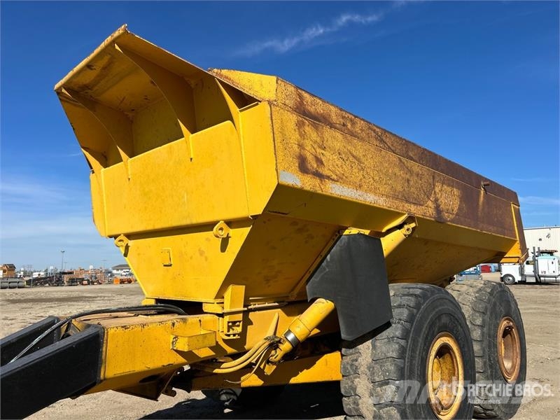 Volvo T/A 35 Ton Off-Road End Dump Trailer Otros camiones