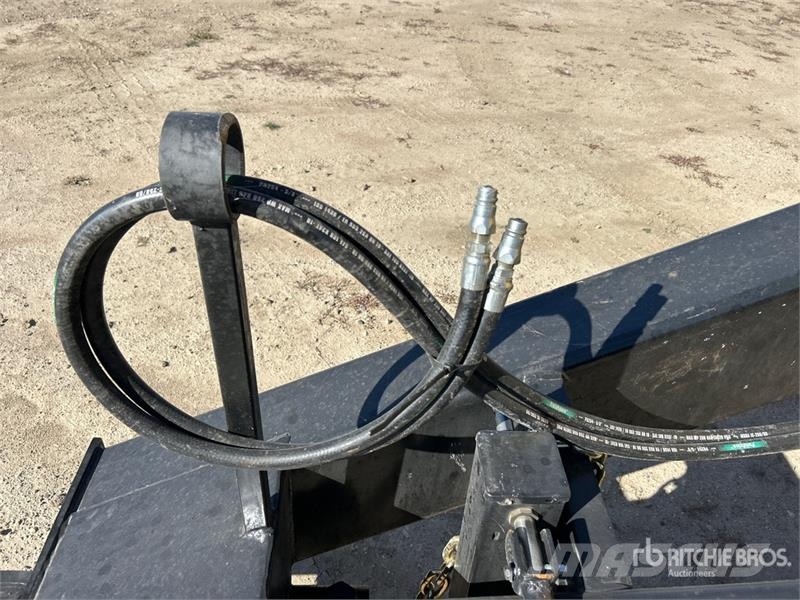 Volvo T/A 35 Ton Off-Road End Dump Trailer Otros camiones