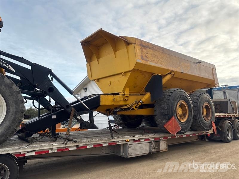 Volvo T/A 35 Ton Off-Road End Dump Trailer Andre lastebiler