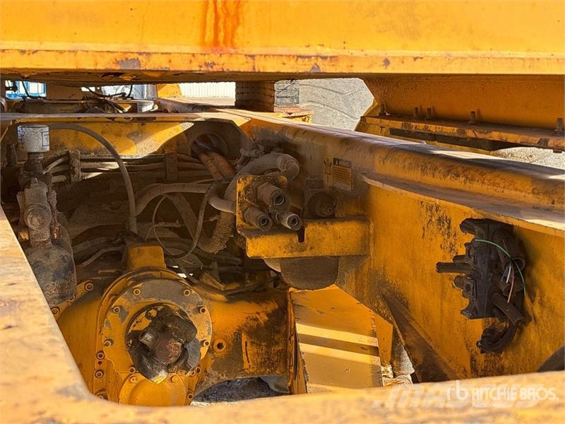 Volvo T/A 40 Ton Off-Road End Dump Trailer 其他货车