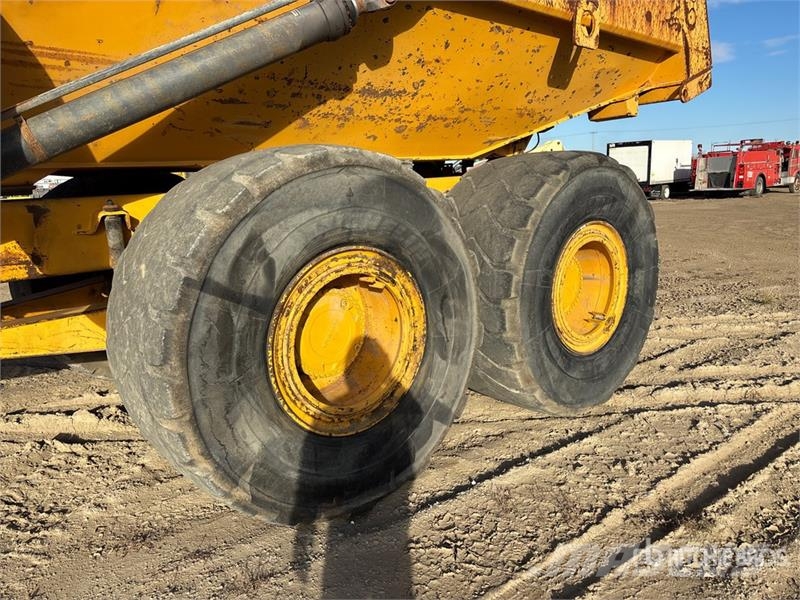 Volvo T/A 40 Ton Off-Road End Dump Trailer 其他货车