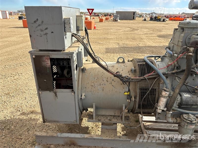 Volvo TD100GG 150 kW Skid-Mounted Diesel Generator Set ( 디젤 발전기