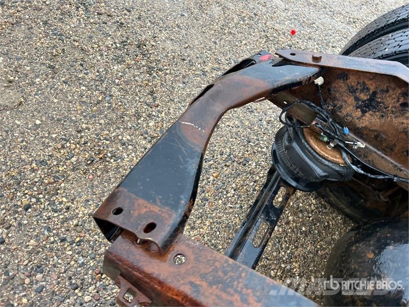 Volvo VE D12-435 6x4 T/A Sleeper Truck Tractor Trekkvogner