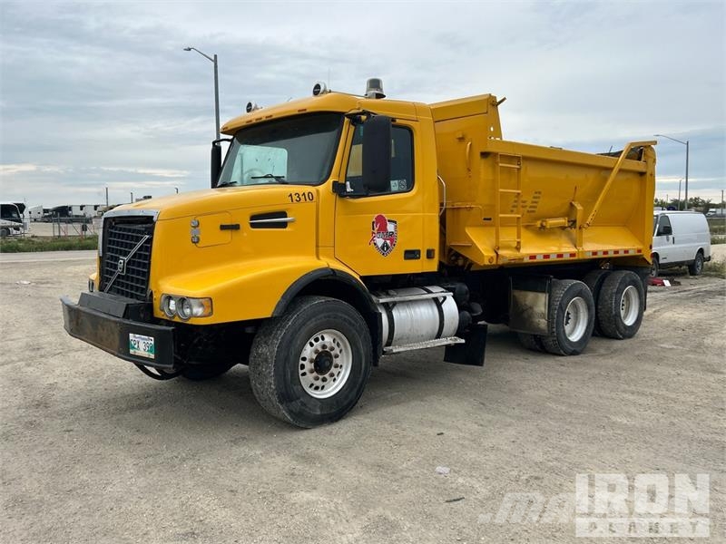 Volvo VHD Camion ribaltabili