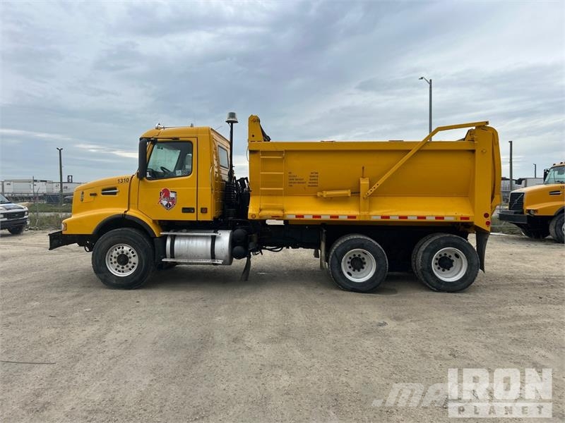 Volvo VHD Camion ribaltabili