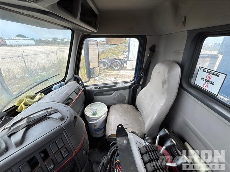 Volvo VHD Kiperi kamioni