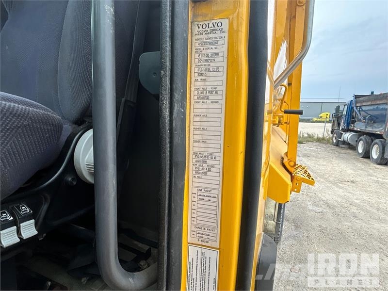Volvo VHD Camion ribaltabili
