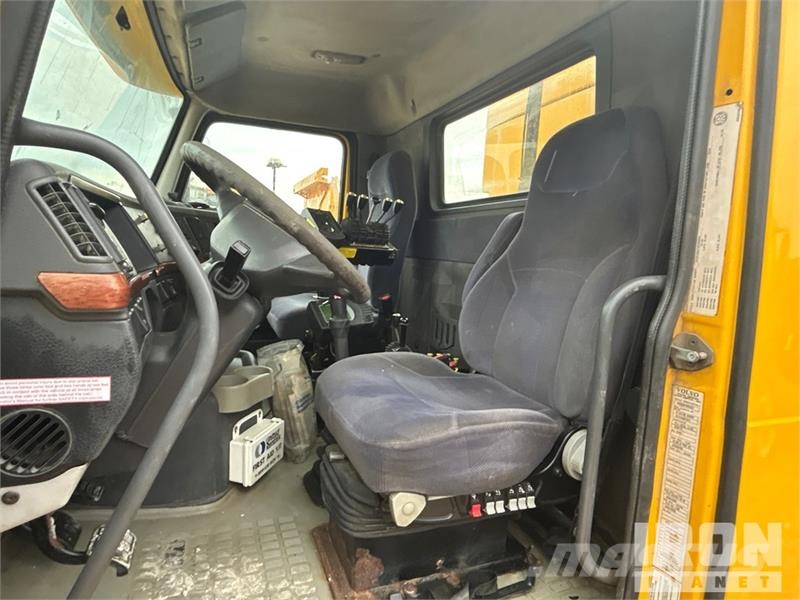 Volvo VHD Camion ribaltabili
