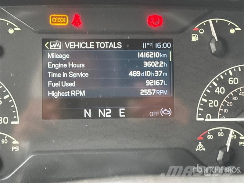 Volvo VN وحدات الجر
