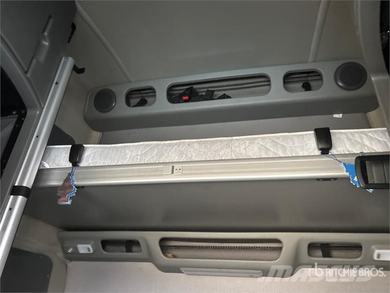 Volvo VN وحدات الجر