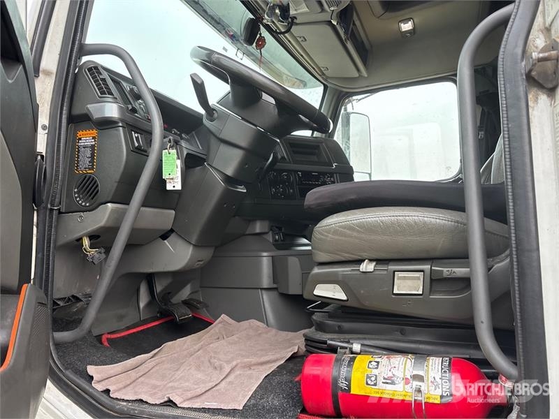 Volvo VN وحدات الجر