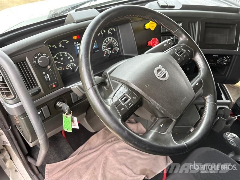 Volvo VN وحدات الجر