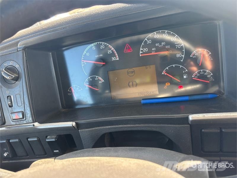 Volvo VNL 牵引车